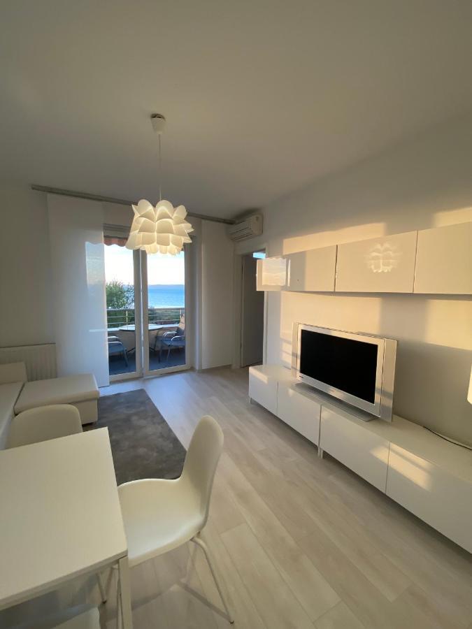 Club218 The Sunset - Wellness Apartment Шиофок Экстерьер фото