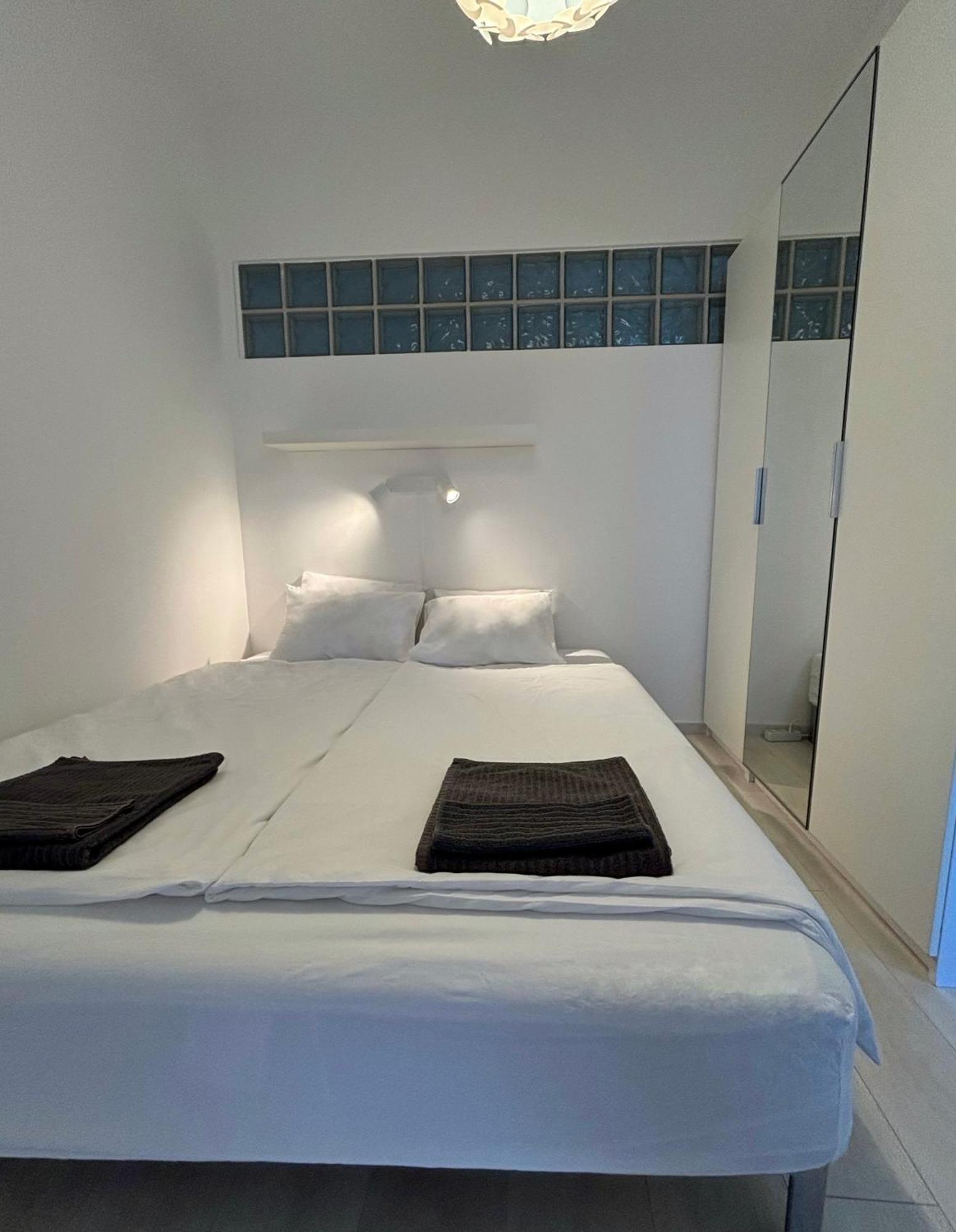 Club218 The Sunset - Wellness Apartment Шиофок Экстерьер фото